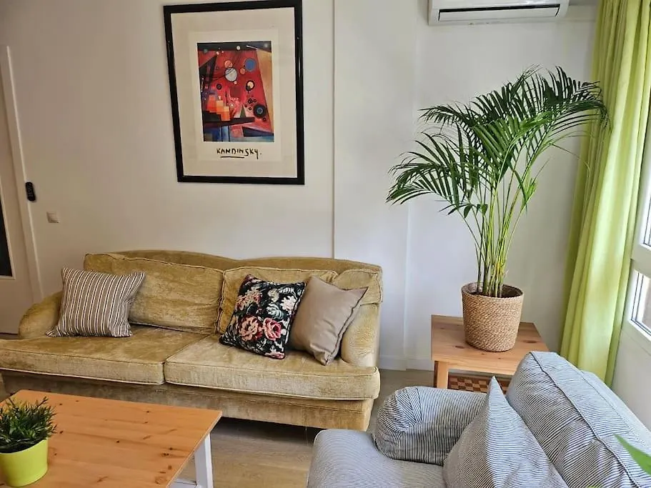 Centrico Piso Con 2 Camas De Matrimonio Apartment Malaga Spain
